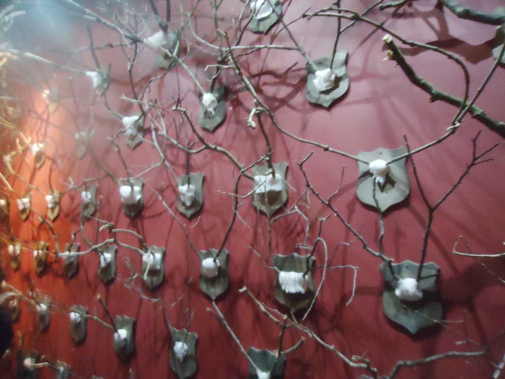 Gonzalo Borondo's Animal at Londonewcastle Project Space 