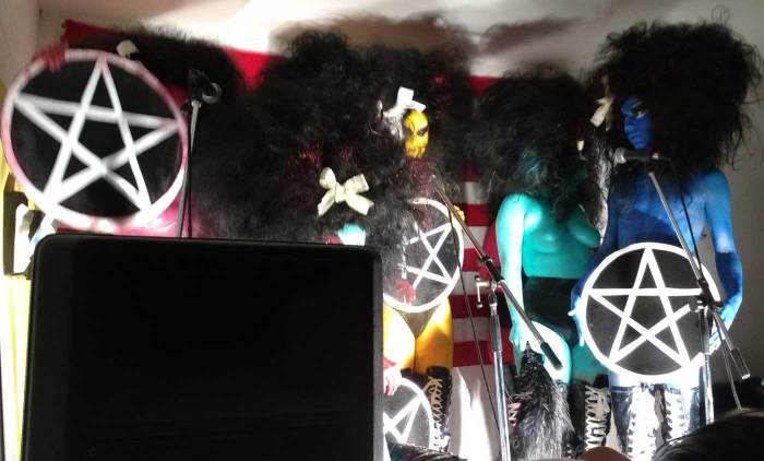 Kembra Pfahler at Emalin, Shoreditch, East London, Nov 15th 2016 (sw)