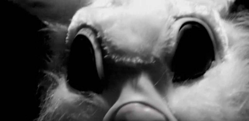 ORGAN THING: The Vultures have a new album on the way, here’s a rather beautiful taste of things, of beautiful strings and stop, listen and learn like a golden&nbsp;child…