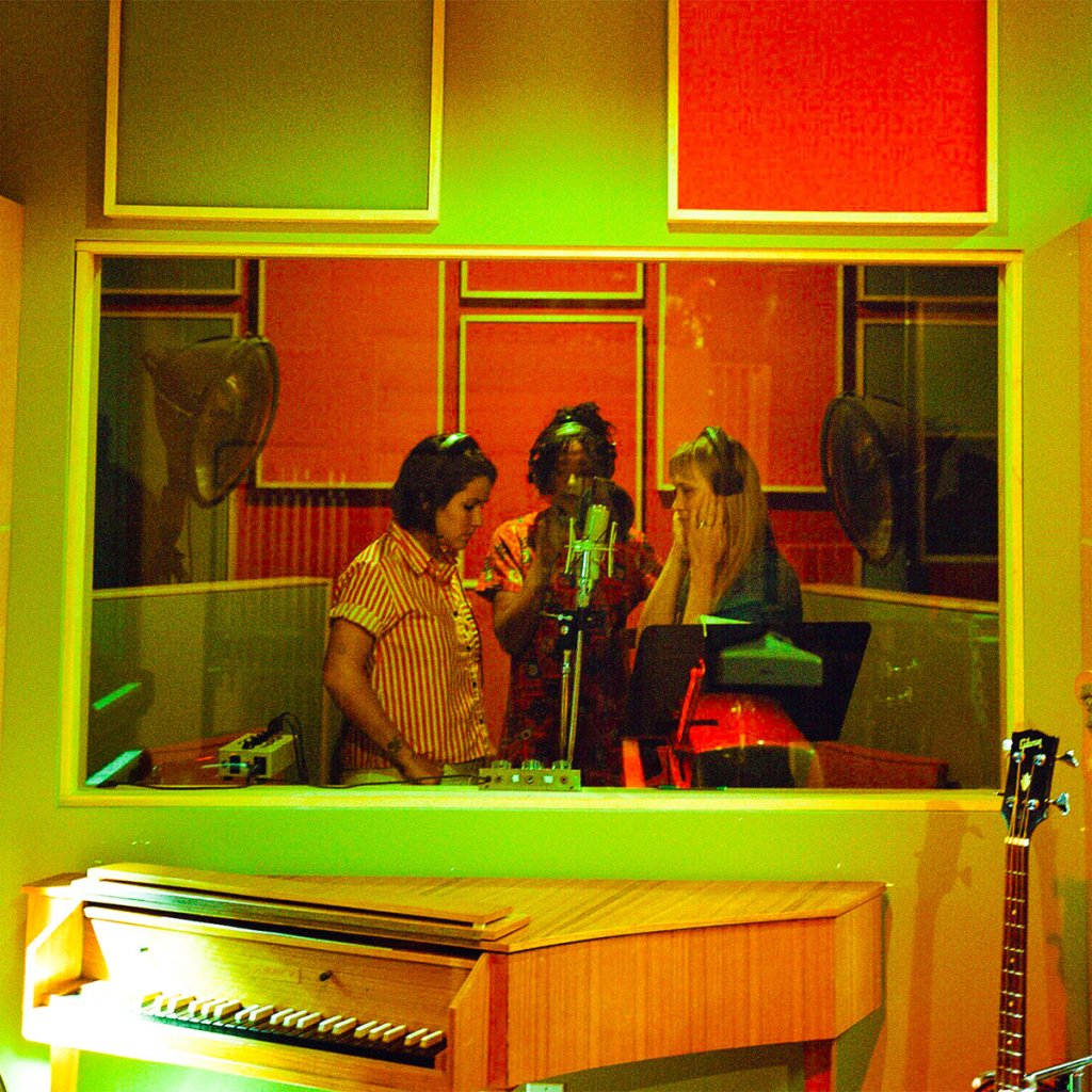 ORGAN: Five Music Things – New PoiL! Well PoiL Ueda, ECHT!, La Luz, a Liars remix of some Cult of Dom Keller, Pole and well go to the end and&nbsp;see…