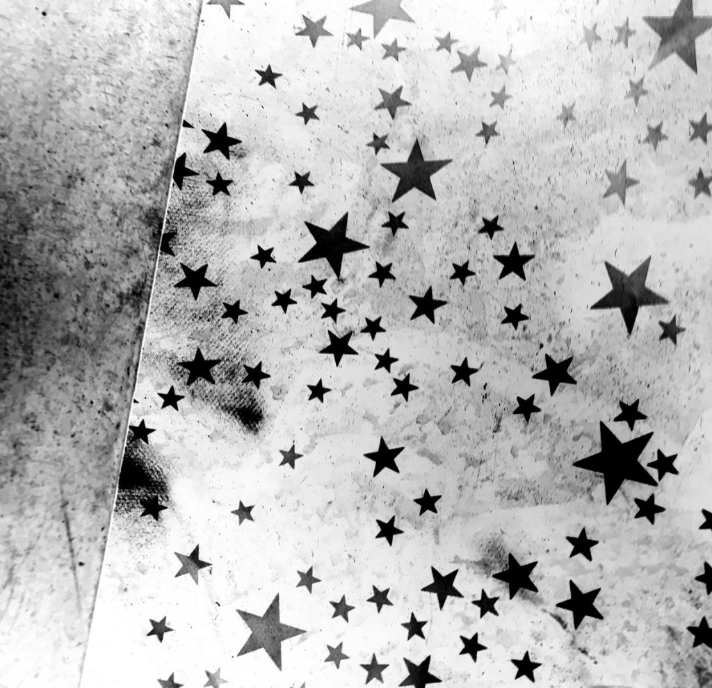 ORGAN THING: Devi Tensione, an earthquake as we turn our backs, some rather well painted sound art or musical eyefood or something like&nbsp;that…