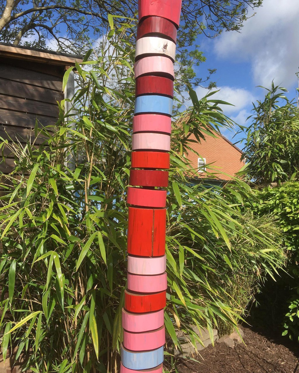 13 QUESTIONS FROM ORGAN: Artist Sarah Jones and her recently discovered deep love of&nbsp;posts…