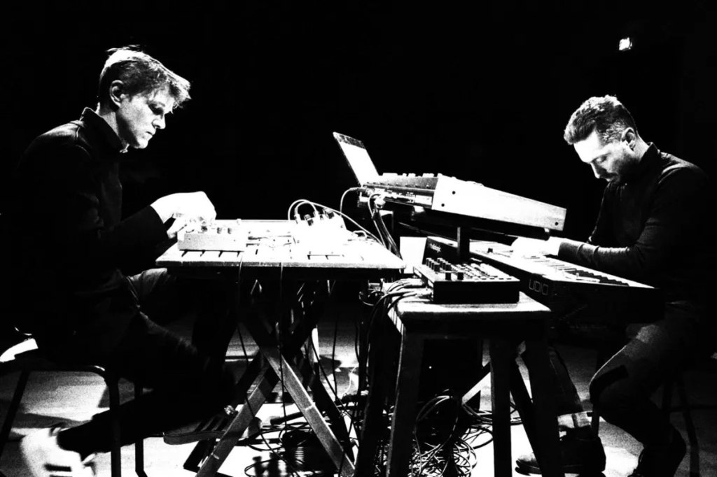 ORGAN THING: Paradoxe is a warm album, a full-bodied set of experimental pieces, textures, spoken word, a touch&nbsp;of…