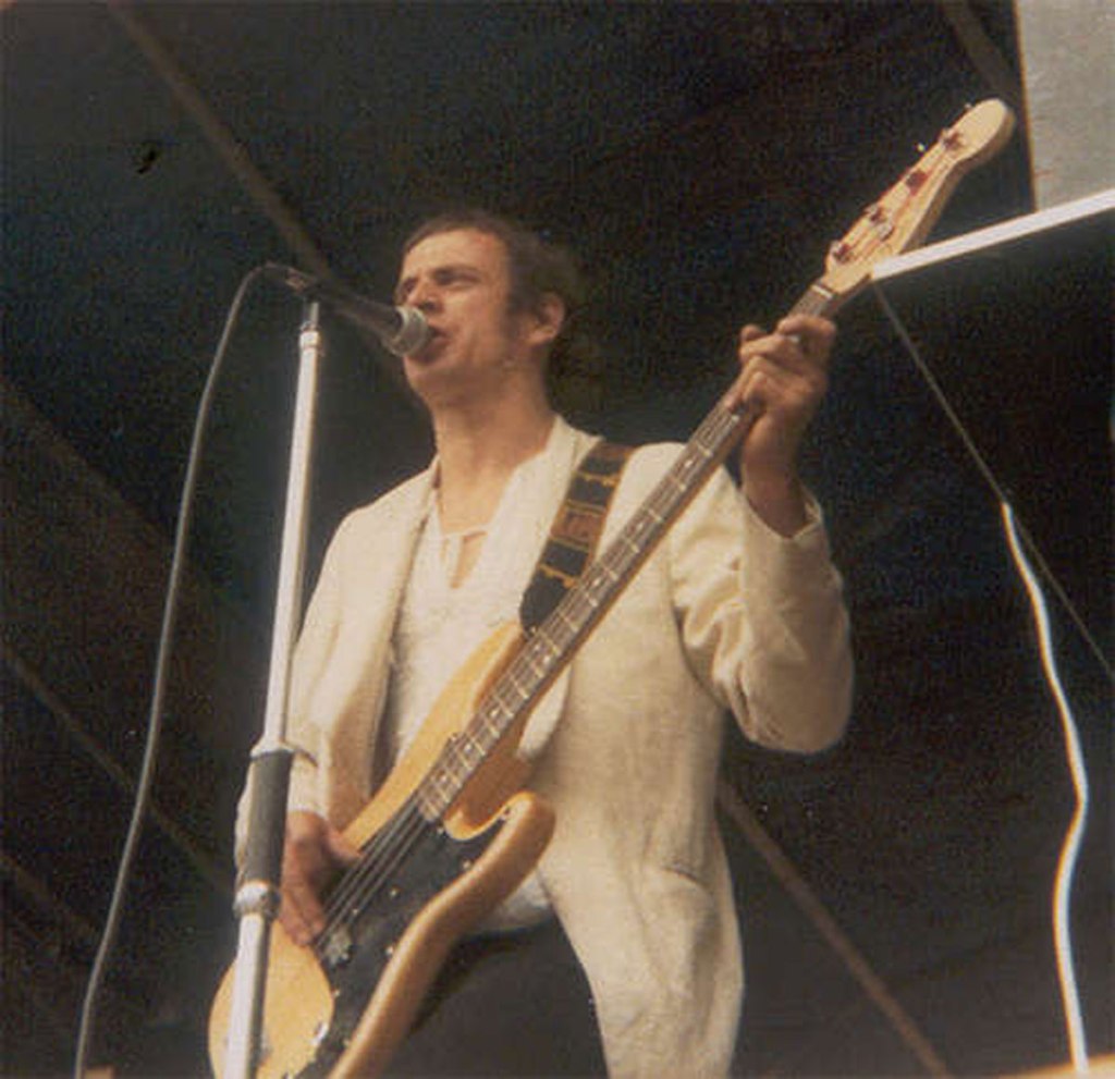 ORGAN THING: “It’s 19°c at the moment, and it’ll climb to maybe 23-24°c by mid-afternoon, which is respectable enuff for any englishman in summer…” Goodbye, Keith da Bass, RIP&nbsp;Missile…