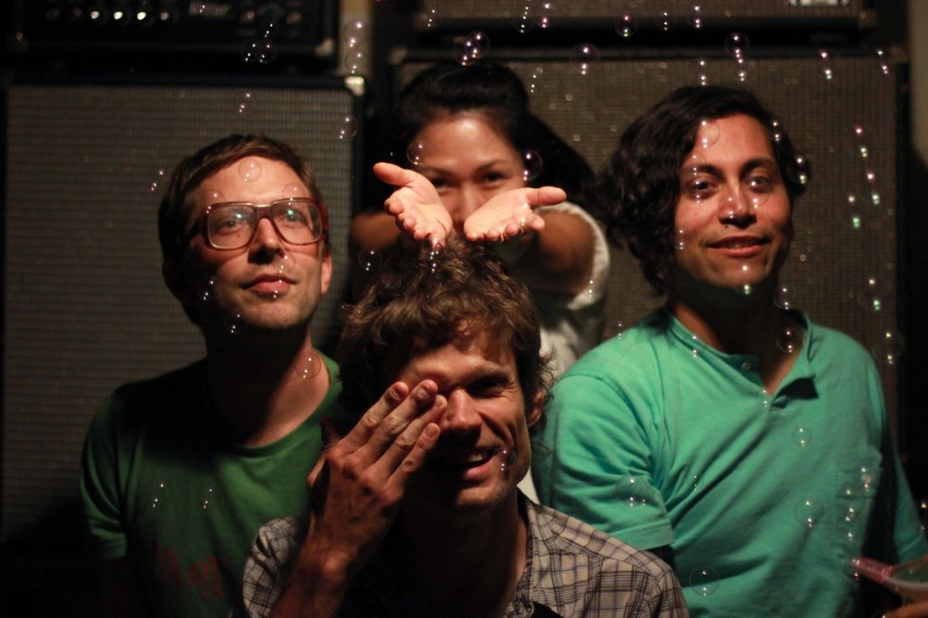 ORGAN THING: There is new Deerhoof, this is a good start to the day…