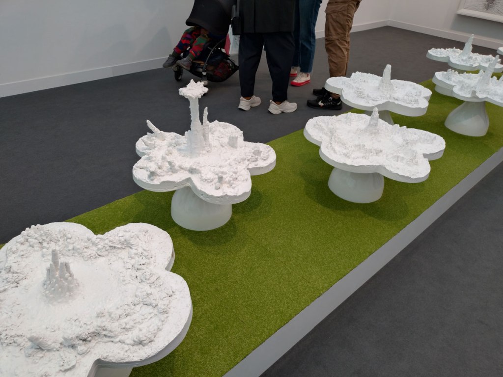 ORGAN: Frieze week – The Fair Itself (Part Five); more edges, Hasani Sahlehe, more Nour Jaouda, Helen Chadwick’s Piss Flowers, Albert Oehlen’s “bad” paintings&nbsp;and…