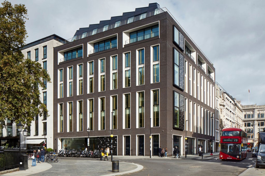 ORGAN: It would appear that yet another of the big London art galleries is to close, or at least to move and down size, this time Pace and their big Hanover Square space…